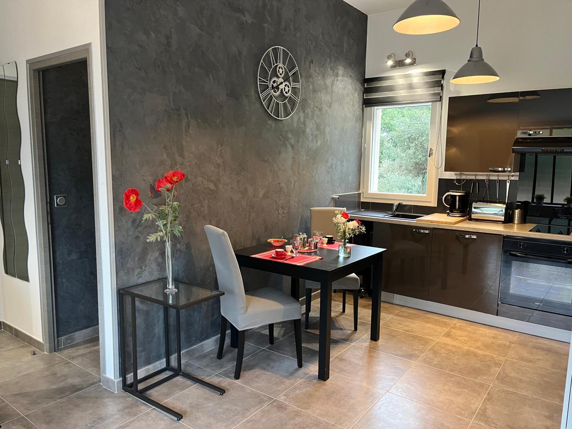 Apartment L'amanderaie Piscine Privee A Cote De Lourmarin Luberon